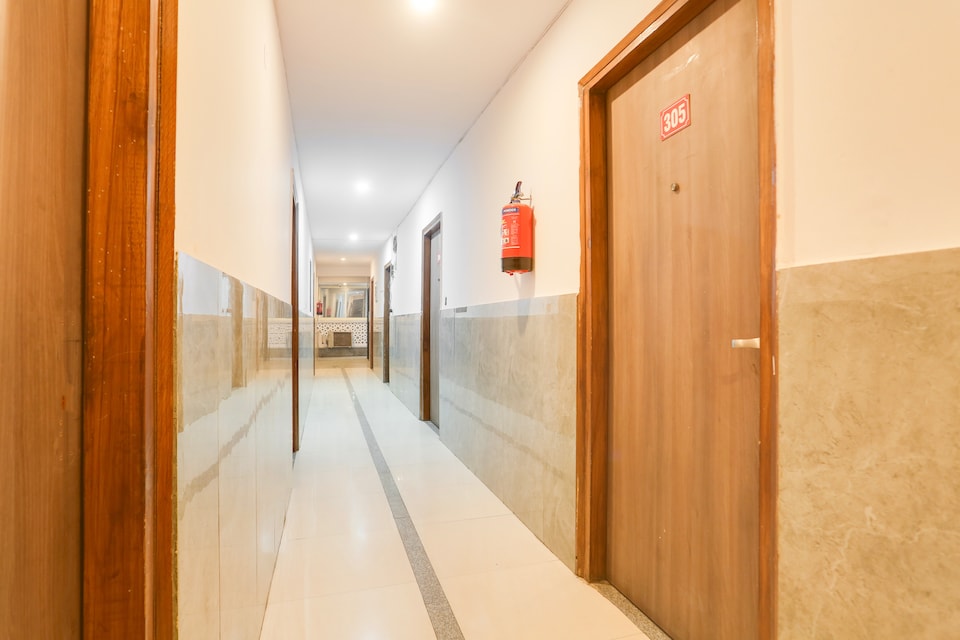 Hotel HR RSIDENCY & PG, Dwarka Delhi, Delhi