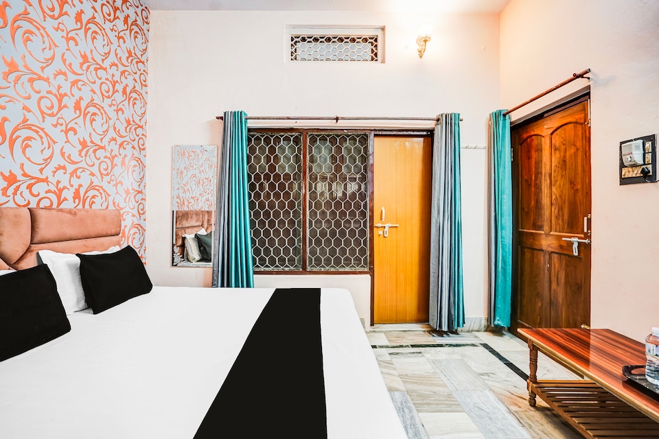 Hotel O Shubh Kashi Palace, Lanka, Varanasi