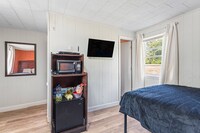 Chesterfield Hotel by OYO Hwy 9