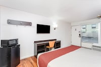 Relax Inn by OYO Columbus OH I 70