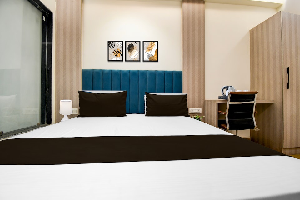 Super Townhouse Bairhana Road Prayagraj, Chowk Allahabad, Prayagraj