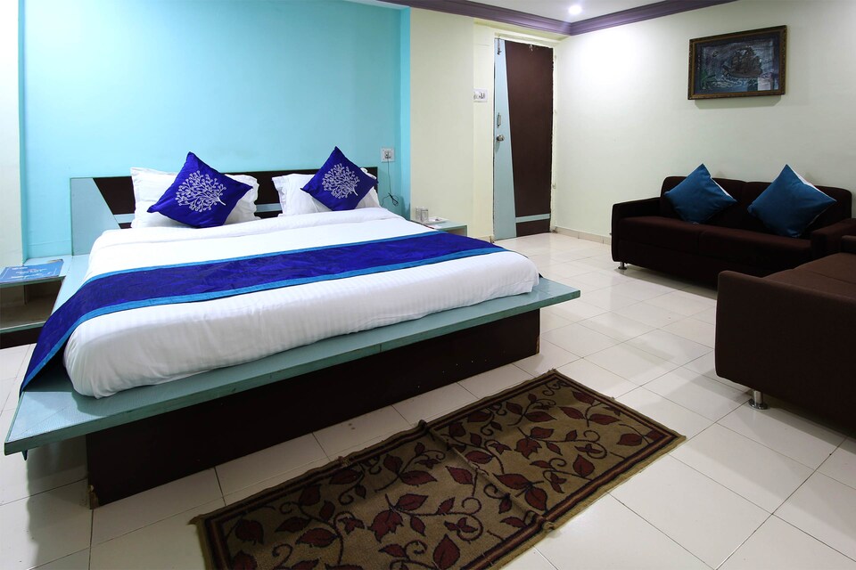 OYO Hotel 2018 Hotel Konark Palace, SG Highway Ahmedabad, Ahmedabad