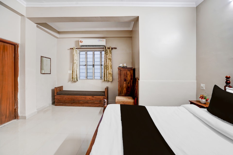 Super Townhouse Chandpole Metro Station Formerly Hotel Raghuraj Palace, Sindhi Camp, Jaipur