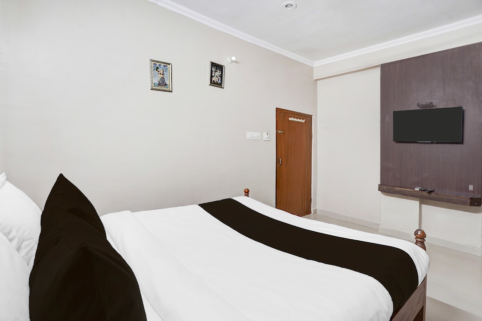 Townhouse Chandpole Metro Station Formerly Hotel Raghuraj Palace, Sindhi Camp, Jaipur