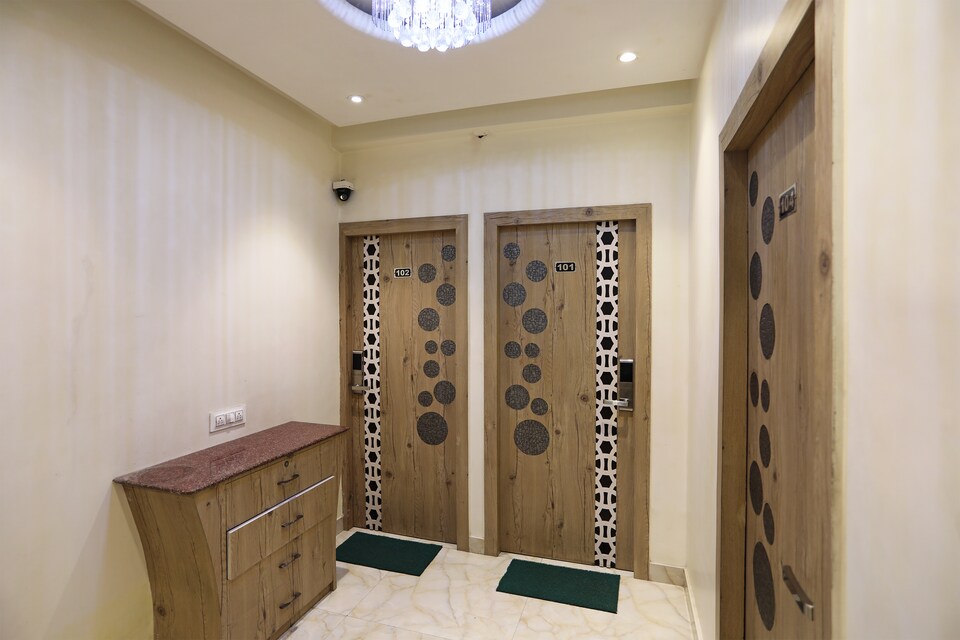 OYO 2038  होटल ग्रीन लीफ  रेसीडेंसी , Ruby Hospital Kolkata, कोलकाता