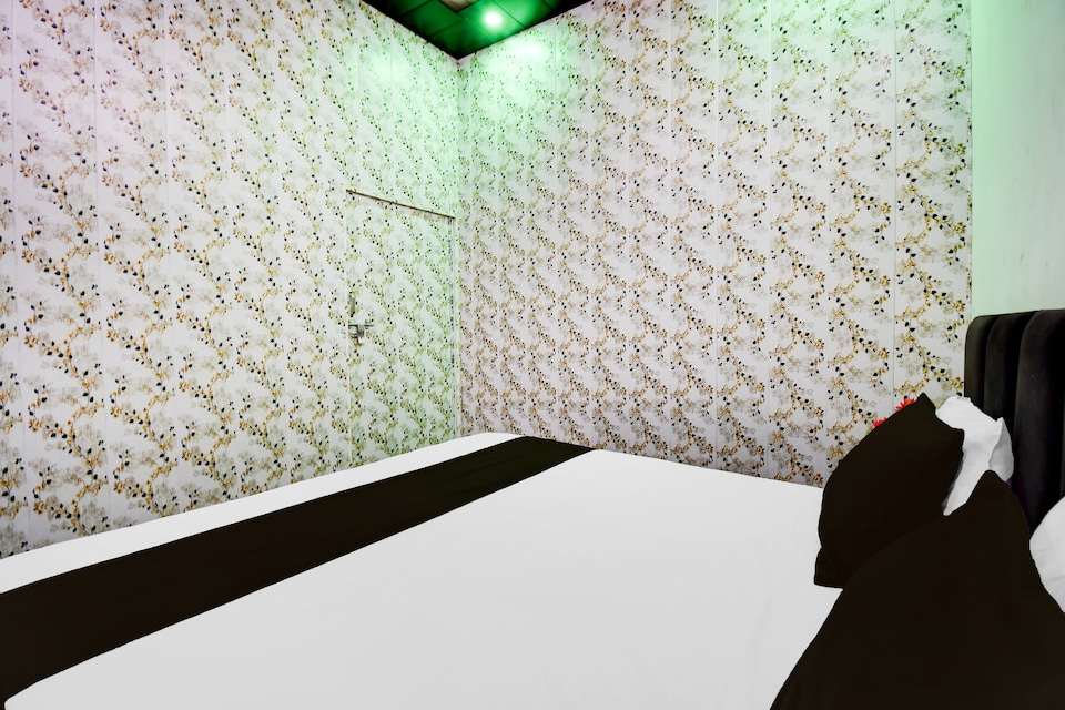 SPOT ON AP Hotel, Etawah, Etawah