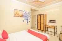 OYO 2052 Hotel Compact Green View