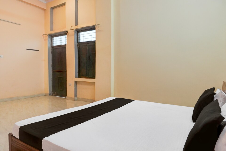 Hotel Royal Inn Aanupur, Barra Kanpur, Kanpur
