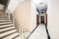 SPOT ON HOTEL SSS CAFE RESTAURANT 