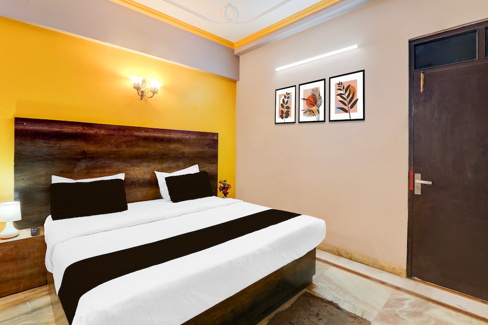 Super Hotel O Insaf Nagar Munshipuliya Formerly Vibrant, Indira Nagar Lucknow, Lucknow