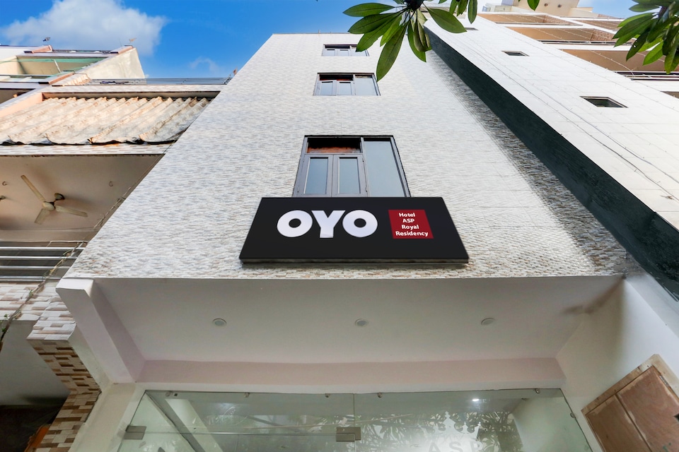 Hotel O ASP Royal Residency, Rajouri Garden Delhi, Delhi