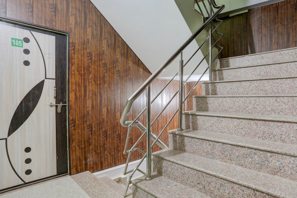Super Hotel O Banaras Junction BLW, Sigra, Varanasi