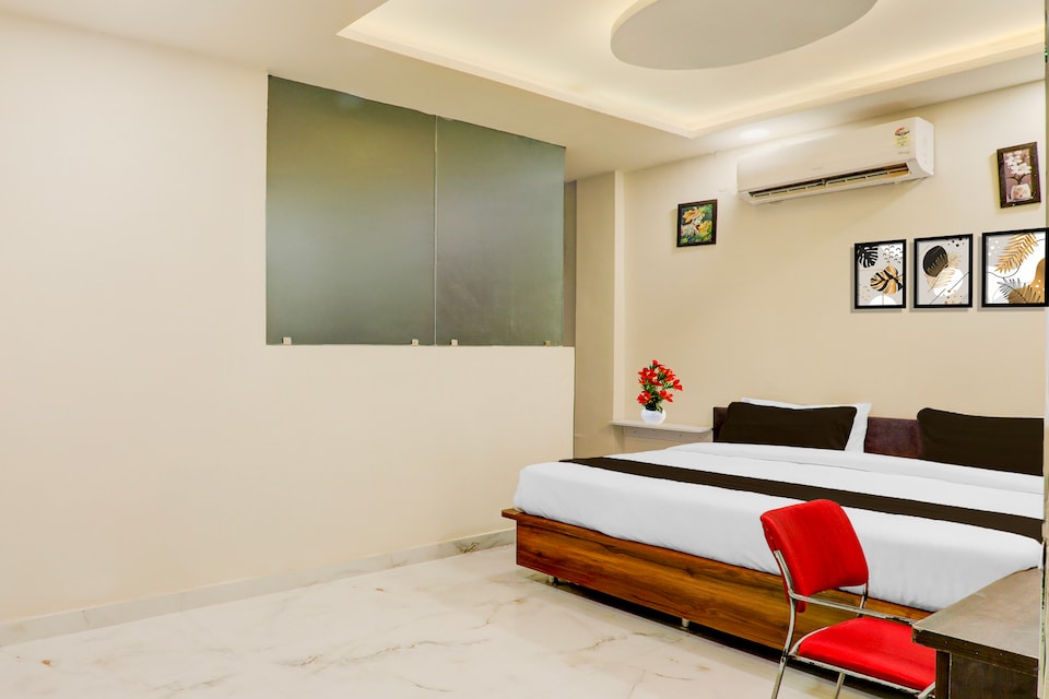 Super Collection O Kakadeo Kanpur Formerly Hotel Avon, Fazal Ganj Kanpur, Kanpur