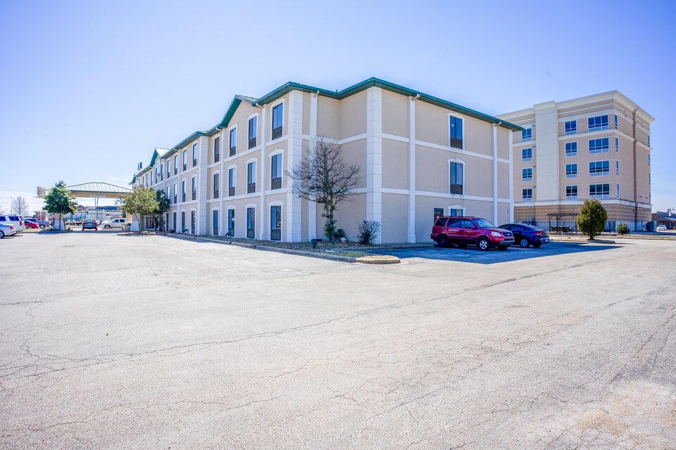 Ark Suites By OYO Jonesboro I-555, Jonesboro, AR, Jonesboro, AR