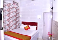 Hotel O Shine, Palia Kalan