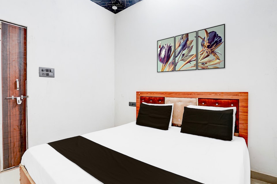 HOTEL O BLUE STAR, Aligarh, Aligarh