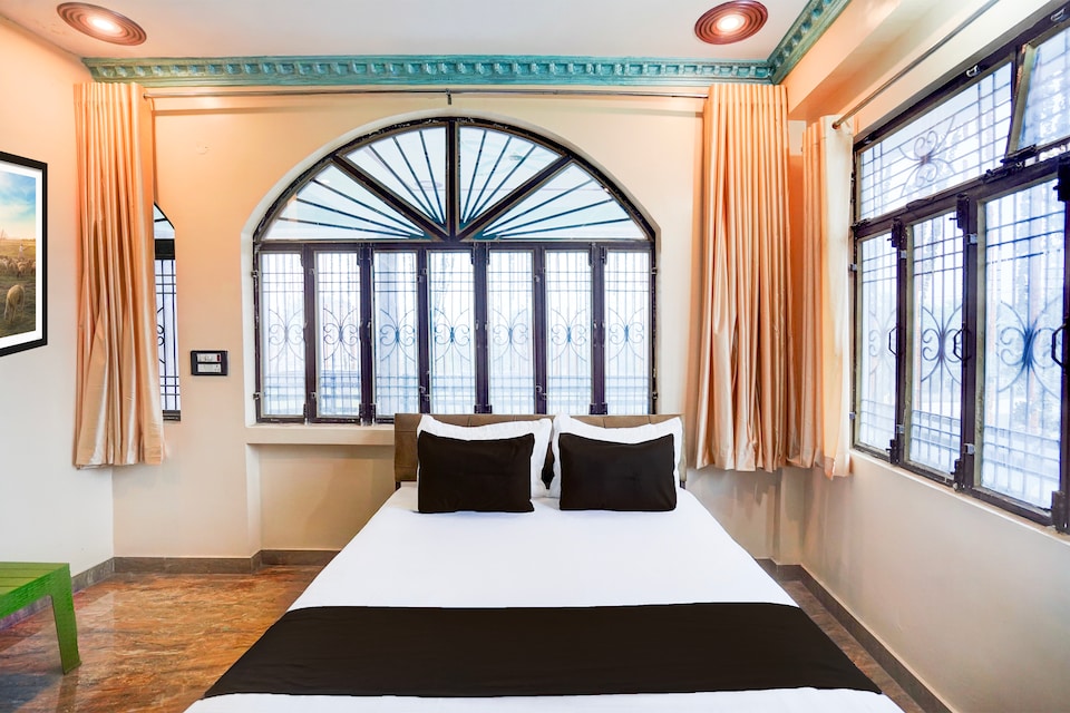 Hotel O Guru Kripa, Rambagh Allahabad, Prayagraj