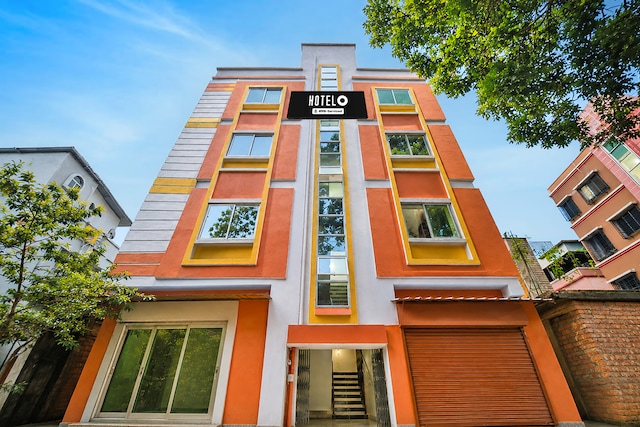 Hotel O by OYO Hiland Park Formerly Ayush Villa