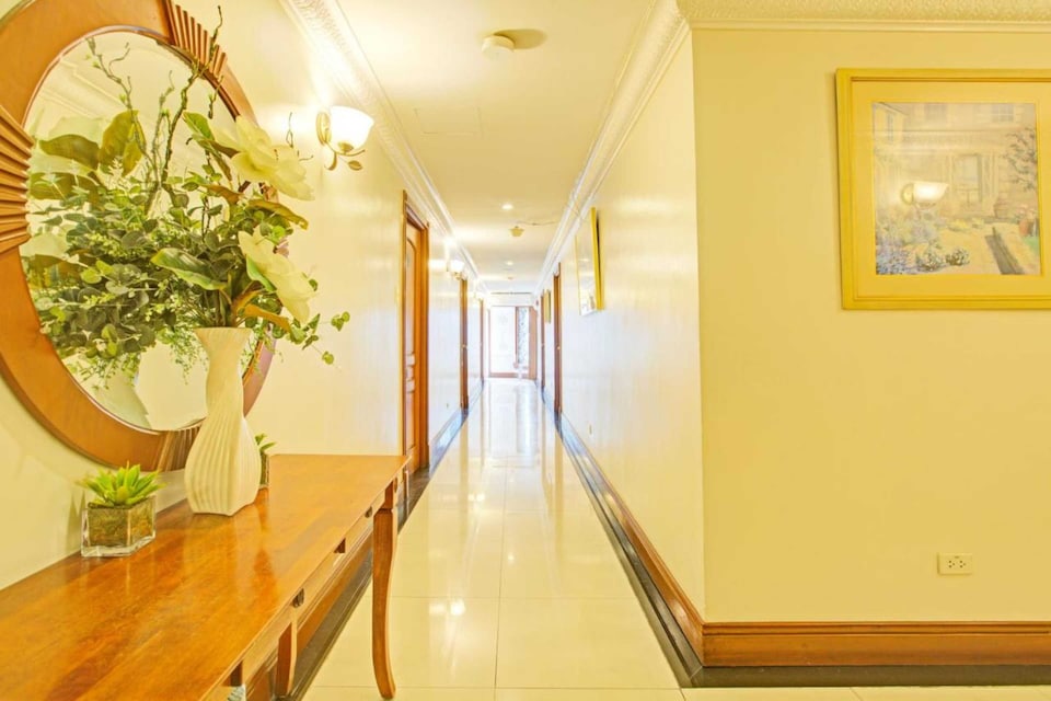 Collection O VIP Suites, Near PNR Pasay Evangelista, Makati Manila, Makati Manila, Makati City