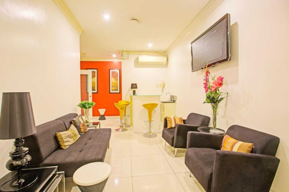 Collection O VIP Suites, Near PNR Pasay Evangelista, Makati Manila, Makati Manila, Makati City
