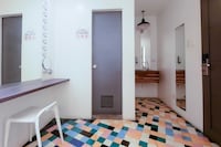 Junction Hostel, Poblacion Makati Avenue, Manila