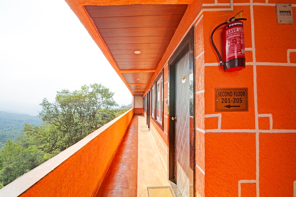 Hotel O Tanatan Premium, MP Nagar Bhopal, Bhopal