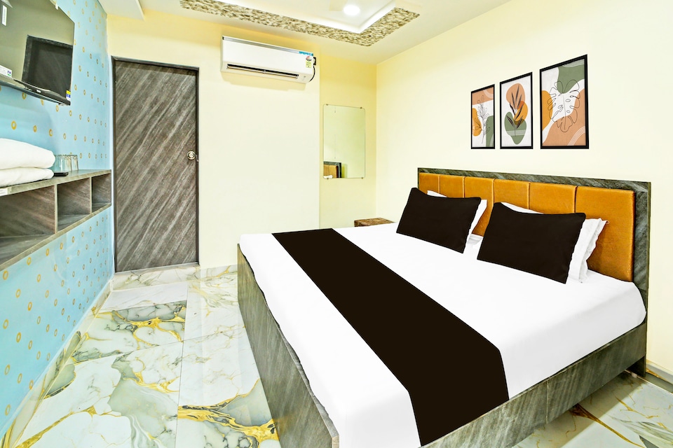 Hotel O Tanatan Premium, MP Nagar Bhopal, Bhopal