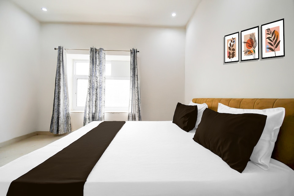 SPOT ON VED BANQUET, Aliganj Lucknow, Lucknow