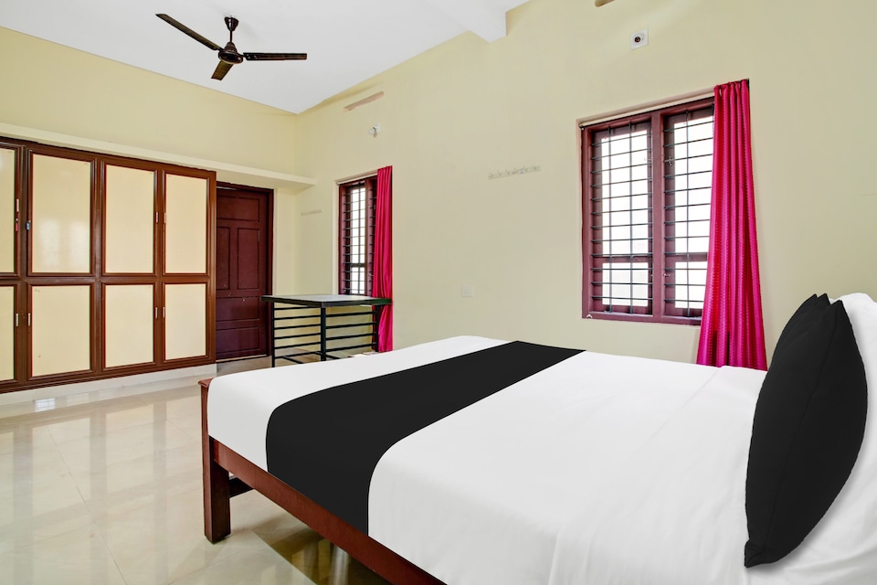 Hotel O Nakshathra Inn, Technopark Trivandrum, Trivandrum