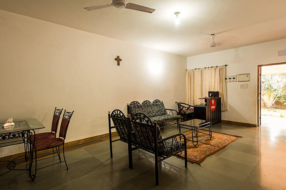 OYO Villas 2059 10min Walk To Calangute Beach, Calangute Goa, Goa