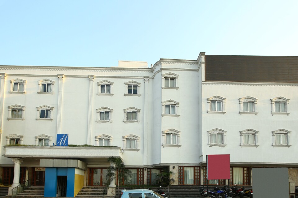 OYO 2060 Metro Grand Hotel, Koyambedu Chennai, Chennai