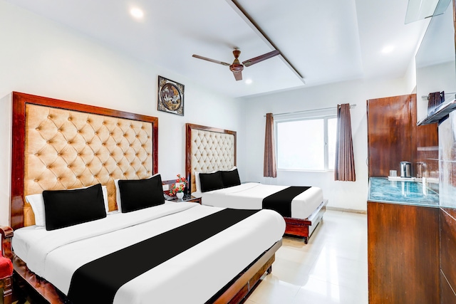 Super Townhouse Arakashan Road Paharganj Formerly Mohan international