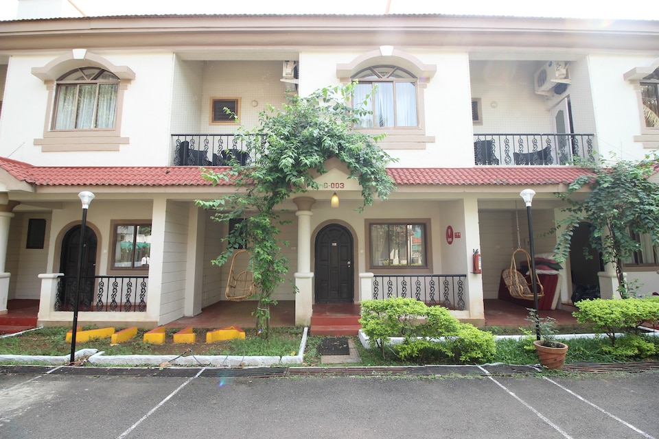 OYO 12904 Modern 2BHK Asagaon, Anjuna Vagator Goa, Goa