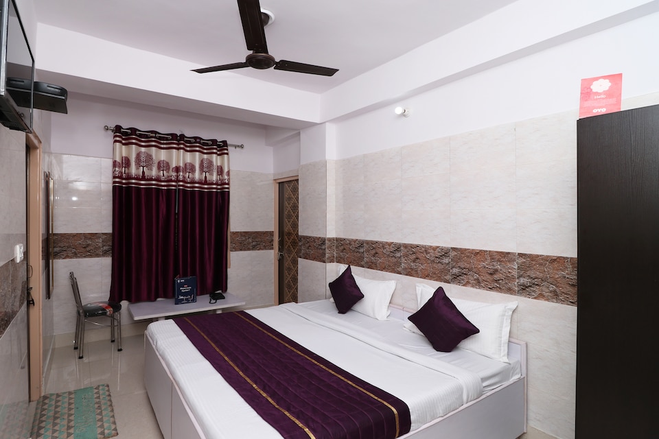 OYO New Capital Inn Near M2k Cinemas Rohini, Pitampura - Rohini Delhi, Delhi
