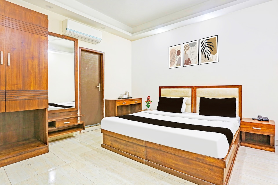 Super Hotel O Gurgaon Old Town, Udyog Vihar, Gurgaon
