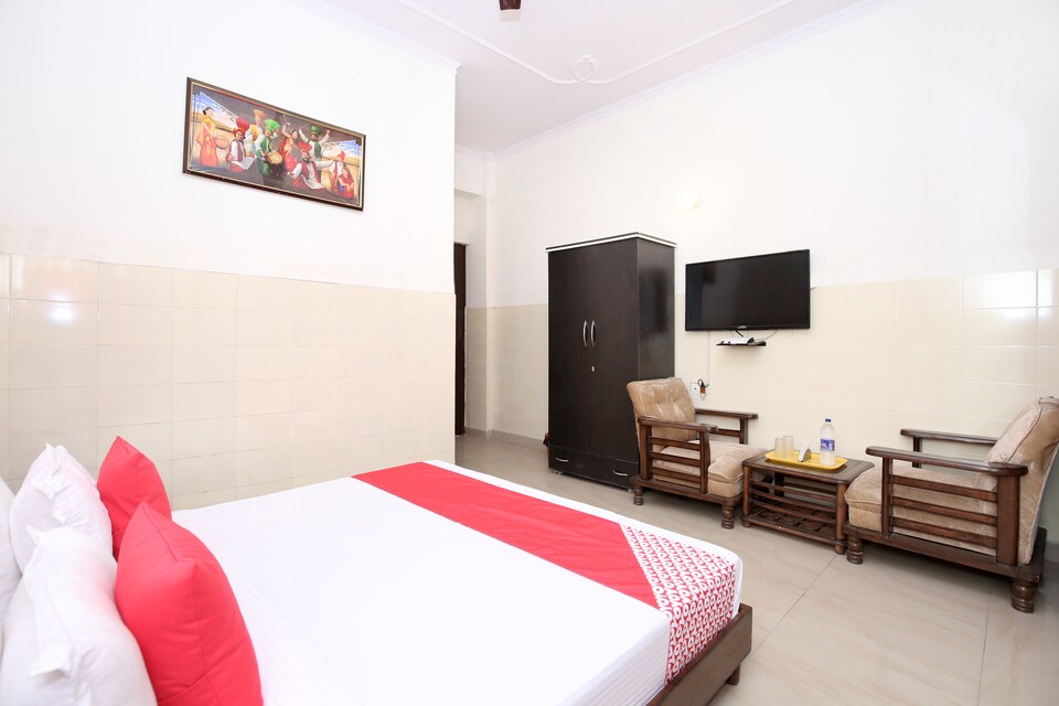 OYO 12934 Hotel Shivjot, Kharar, Kharar
