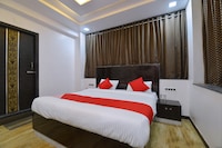 Hotel O Kitchen & Highway Inn