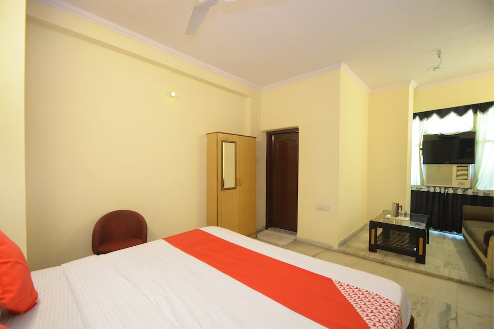 Hotel O Royal Estate, Mansarovar, Jaipur