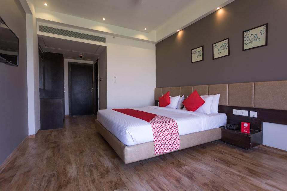 OYO 13012 Hotel HR Greens, Vijay Nagar Indore, Indore