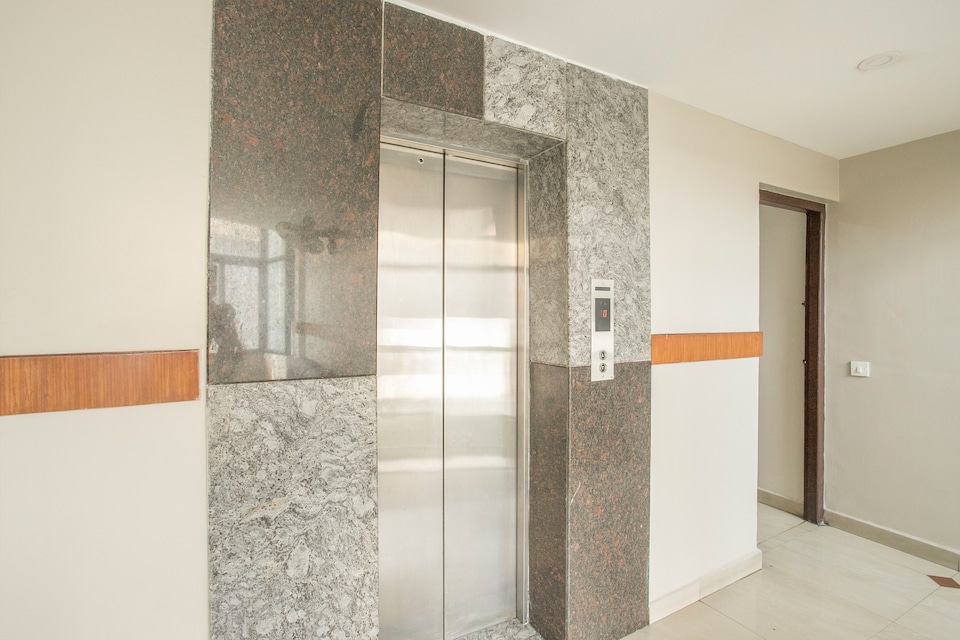 OYO 13021 Park Palace, BTM Madiwala Bangalore-II, Bangalore