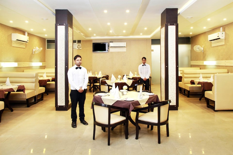 OYO 2094 Hotel D Blossoms, Bhiwadi, Bhiwadi