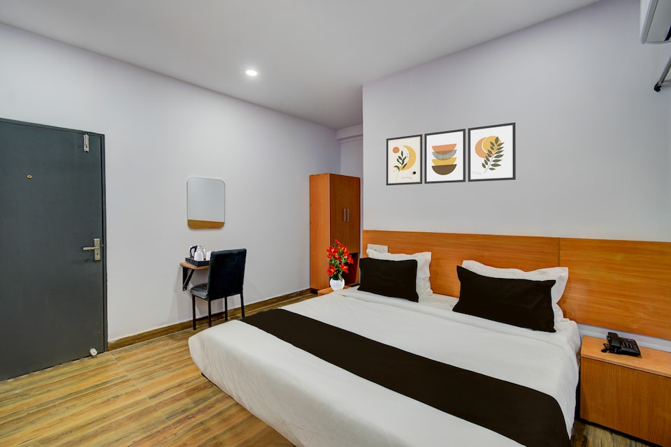 Super Townhouse Oak Nagaram Lake Hyderabad, Secunderabad, Hyderabad