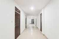 Super OYO 831887 SHUBH INN HOTEL