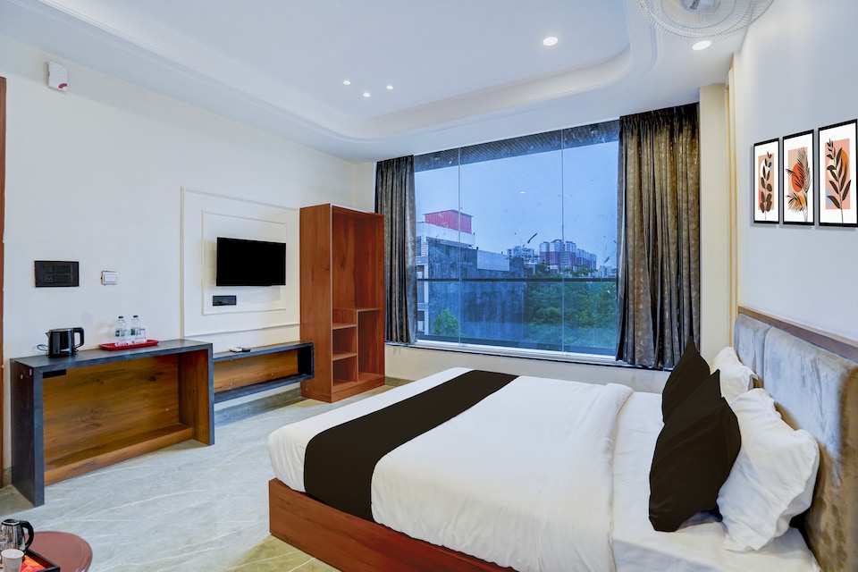 Hotel O Expo Mart Ansal Golf Link 1, Greater Noida, Noida