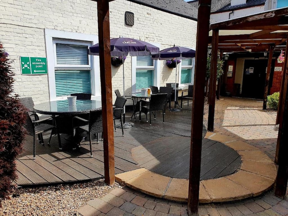 Dancenter East Midlands Airport, Derby, Derby