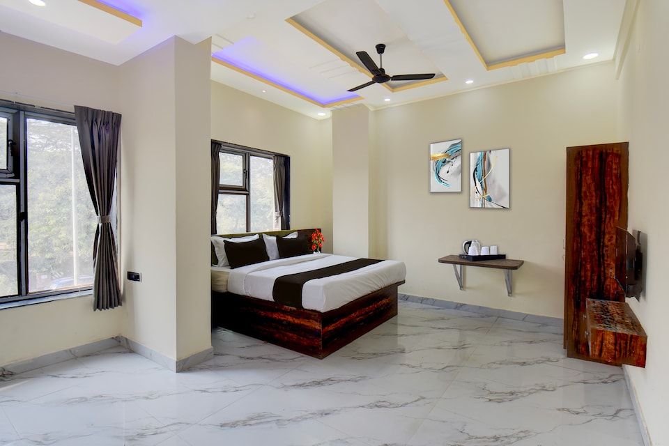 Collection O MIDC Pimpari Pune Formerly SK Palace, Pimpri Pune, Pune