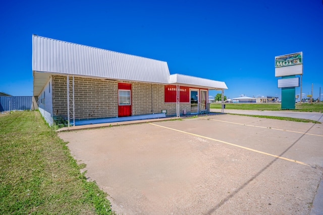 Green Acre Motel by OYO Near Rush County Airport
