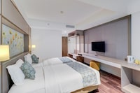 Sunday Hotel Arshika Sunset Road