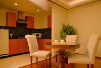 OYO Hotel Ohri's Banjara Near Birla Mandir