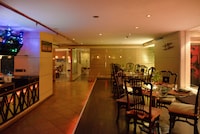 OYO Hotel Ohri's Banjara Near Birla Mandir